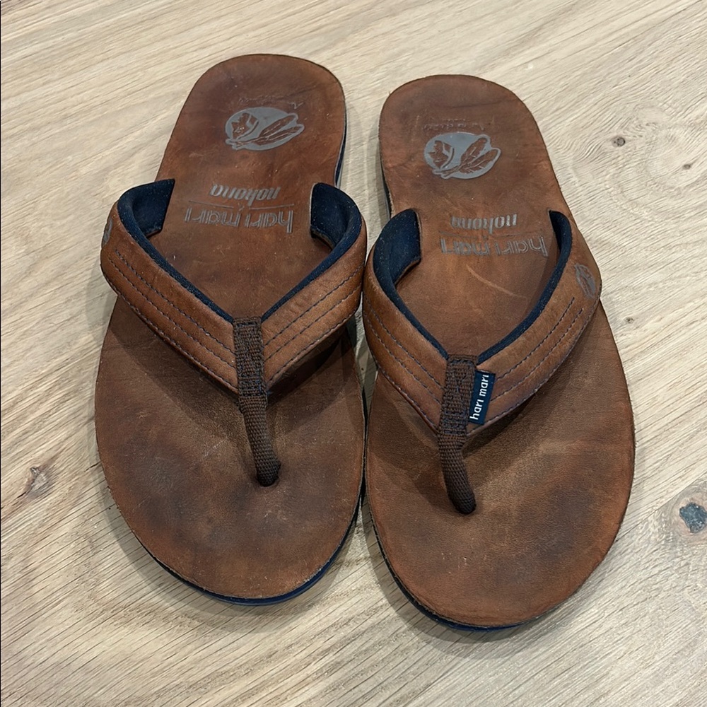 hari mari Brown Sandals Comfortable Flip-Flops